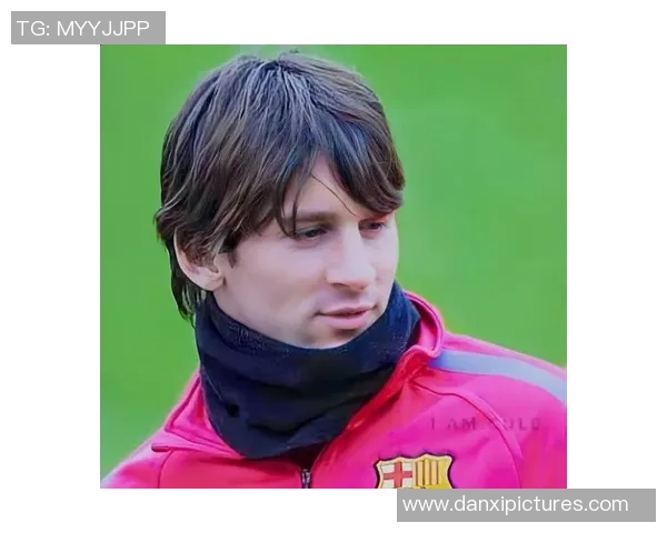 复古足球传奇胡子球星的风采与魅力：回顾经典瞬间与影响