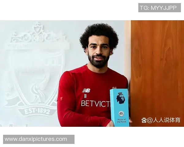 足球传奇球星巅峰对决:历史最佳球员的荣耀与梦想之路 足球传奇球星巅峰对决:历史最佳球员的荣耀与梦想之路